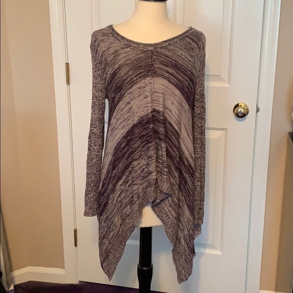 Sweater - Picture 1 of 3